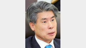 윤종원 기업은행장 “당분간 지주사 전환 안해”