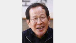 “교촌 점주 위해”… 권원강 창업주 100억 기부