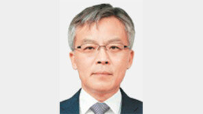 조남관, 盧-文정부 요직 경력에도 고비마다 여권 견제 