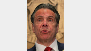 쿠오모, 이번엔 ‘코로나 검사 특혜’ 의혹