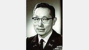 美하원, 故김영옥 대령에 ‘의회 금메달’ 추진