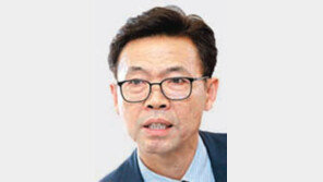 KDI 원로학자들 “홍장표 원장 임명 안돼”