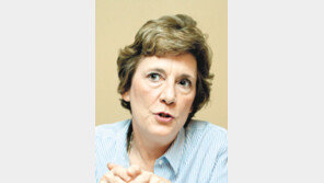 “대북전단 활동가 처벌 걱정… 中-러서 전단 보내란 말인가” 