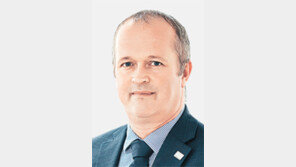 “벤틀리는 1mm 오차에도 전체 다시 제작” 