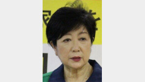 ‘타이밍 고수’ 고이케, 올림픽 취소카드 꺼내나 