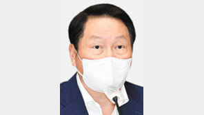 최태원 “가족경영 논란 많지만, 전문경영인도 리스크 감당에 한계” 
