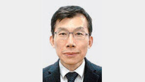 소비자원 원장 장덕진씨