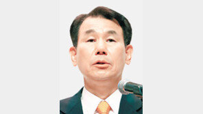 [단독]정은보 금감원장, 임원 14명 전원에 사표 요구 