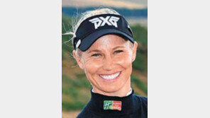 오툴, LPGA 228번 도전끝 우승, 11년차 베테랑… 12월 결혼 앞둬
