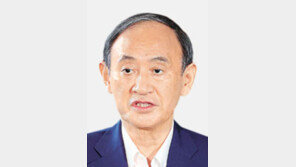 스가 日총리 연임 포기… 취임 1년만에 퇴진