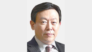 신동빈, ‘7년만의 새 롯데百’ 동탄점 현장 점검 