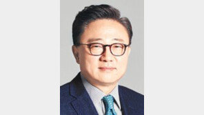 내구성-몰입감 높인 3세대 ‘폴더블폰’ 선봬