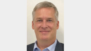 한국, 리더십을 발휘할 때다[기고/브렌던 하우]