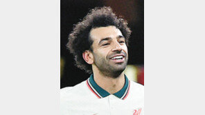 [스포츠 단신]리버풀 살라흐 해트트릭… 맨유 5-0 대파 