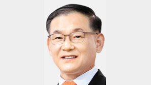 [기고/이창범]유업계-생산자 상생 위한 낙농제도 만들어야 