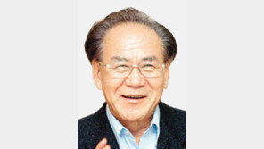 故 송기숙 소설가에 금관훈장 추서