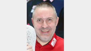 둥글고 넓고 단단한 ‘쿠드롱 당구’