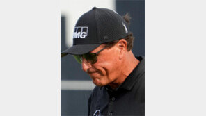 ‘슈퍼리그 된서리’ 미컬슨, 마스터스도 불참