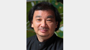 日건축가, 우크라 피란민 위해 ‘종이’ 주거시설 지어 