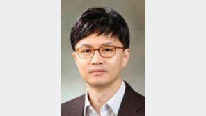 檢, ‘신라젠 취재 의혹’ 한동훈 무혐의 처분… 허위사실 유포 혐의 ‘제보자X’ 명예훼손 기소 