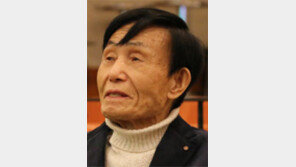 여든에 대학 새내기… “숨멎는 날까지 공부할 것”