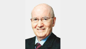 인간중심 기술 위한 한국 기업의 역할[기고/필립 코틀러]