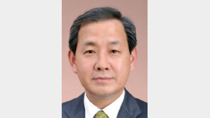 김인철, 성폭력 교수 옹호 “여성 방정치 못한 탓” 