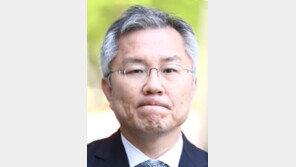 민주 女보좌관들 “최강욱, 말장난으로 제보자 모욕” 