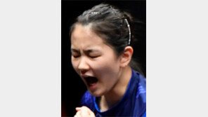 17세 김나영, 프로탁구 ‘챔프전 여왕’으로