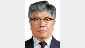 유한재단 이사장 김중수씨