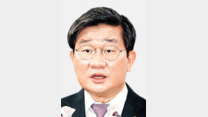 친문 전해철, 당권 불출마… 이재명 압박 커져 