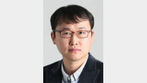 10년 뒤 어느 날 반지하 거주가 불법화된다면[광화문에서/조종엽]