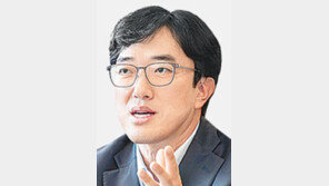 삼성전자 “갤럭시Z 폴드, S펜 내장 검토”