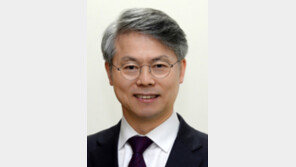 ‘꼼수 탈당’ 민형배 복당 추진… 이재명 “잘 검토”