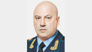 수세 몰린 푸틴, 우크라戰 총사령관 ‘초강경파’로 교체 