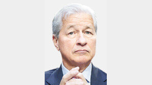 “인플레가 경제 탈선시킬 것”… 월가 거물들 내년 경기침체 경고