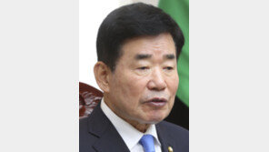 金 최후통첩… “내일 예산안 본회의, 미합의땐 野수정안 표결” 