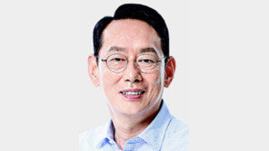 탄핵심판 검사 역할 맡은 與소속 김도읍, “법 따라 진행… 아닌걸 맞다 할수는 없어” 