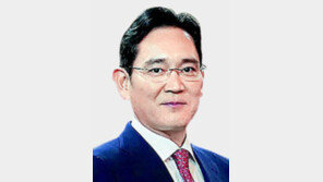 이재용, 수원 사업장 찾아 ‘꿈의 배터리’ 생산 라인 점검 