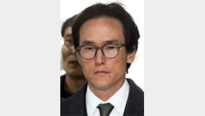 檢, 200억대 횡령-배임 혐의 조현범 구속기소… “회삿돈으로 페라리 구입하고 해외여행-이사” 