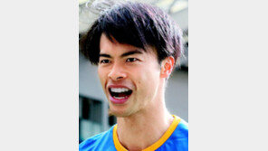 EPL 100호골은 日미토마 앞에서