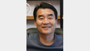 ‘빗썸 주가조작’ 연루 의혹… 초록뱀그룹회장 구속영장 