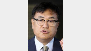 ‘노무현 명예훼손’ 정진석, 1심 징역 6개월 