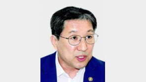 “법관-검사-6급이하 공무원 임금, 호봉 대신 직무 비중 높여야”