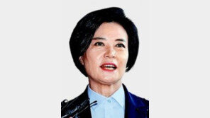 ‘10억대 수수 혐의’ 이정근, 2심서 징역 4년2개월 