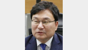 ‘회삿돈 빼내 타이이스타젯 설립’ 이상직 징역 2년