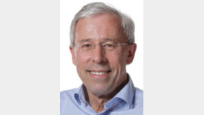 이휘소상 수상자에 ‘양자 석학’ 졸러