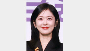 데뷔 이후 200억이상 기부 공로… 배우 장나라 대통령표창 받아