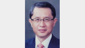 언론중재위원장 최완주 씨