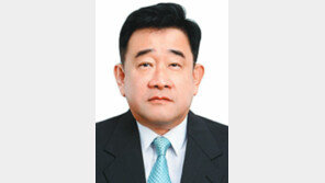 외국보다 싼 수가 진료, 오리지널약보다 비싼 복제약 먹는다? [기고/이주병]